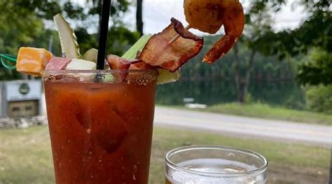 CHATEAU AT BLACK MOUNTAIN (Cheboygan) - Lodge Reviews & Photos ...