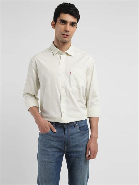 Men's Solid Slim Fit Shirt – Levis India Store