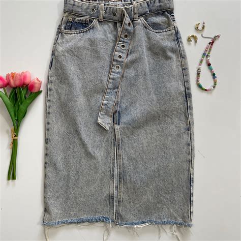Bershka Denim Skirt-Waist 26 – Outdated