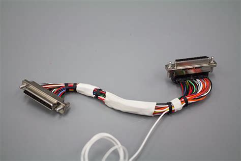 amphenol-apc.com - /Content/Img/