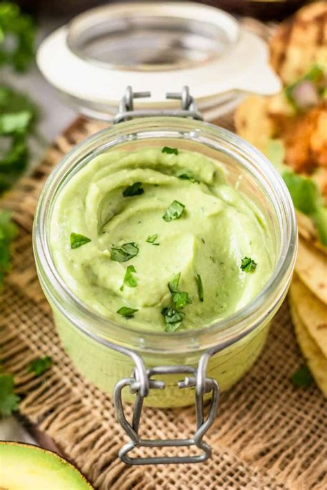 Creamy Avocado Dip - Quick and Delicious!