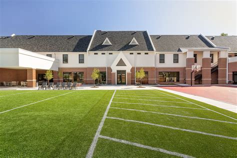 DELTA TAU DELTA FRATERNITY HOUSE — Willowbrook