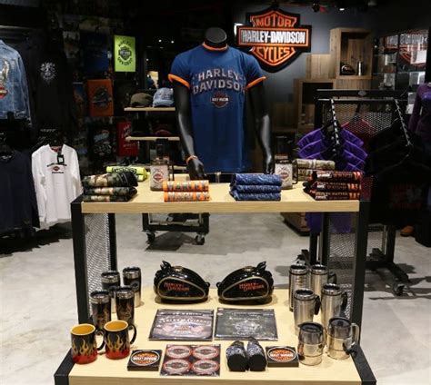 Harley-Davidson opens merchandise showroom at Mumbai Airport | Autocar ...