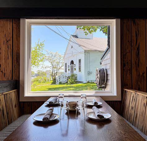 The James Pub & Provisions