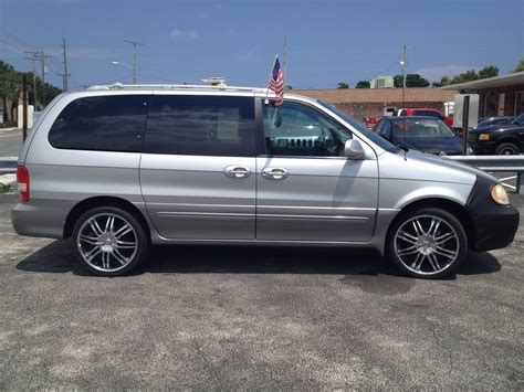2005 Kia Sedona VINs, Configurations, MSRP & Specs - AutoDetective