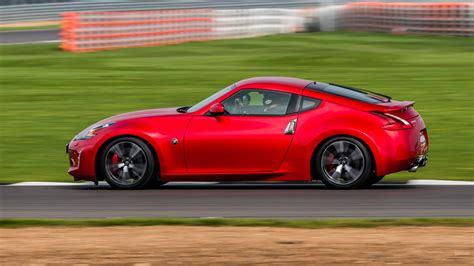 2017 Nissan 370Z Review | Top Gear