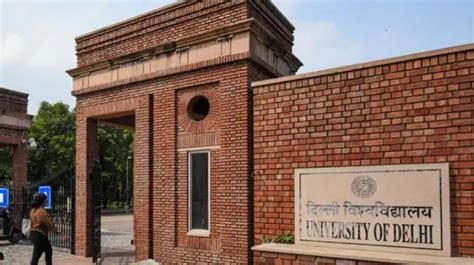University of Delhi Notable Alumni: Top DU Alumni, Profession