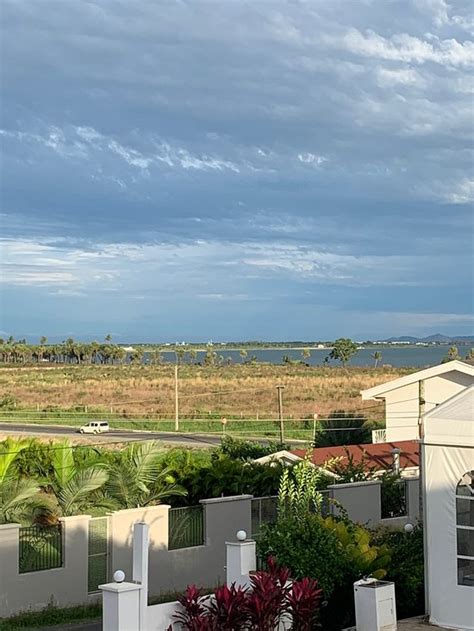 WAILOALOA SEASCAPE HOTEL (Nadi) - Inn Reviews, Photos, Rate Comparison ...