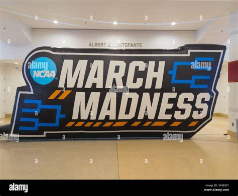 Los Angeles, CA - March 24, 2025:March madness at the USC Galen Center ...