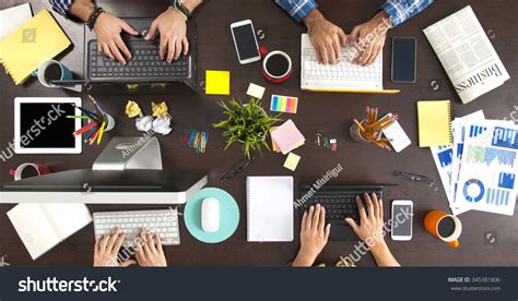 Busy Work Desk 的图像结果