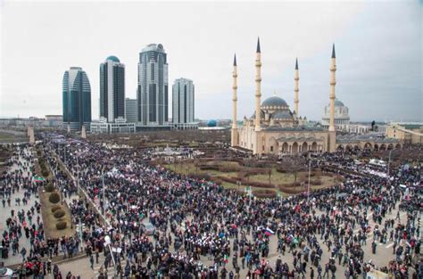 Экономика, население и города Чеченской Республики. Площадь Чечни