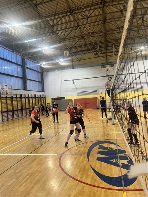 Noworoczny turniej siatkówki halowej- OPEN KOBIET – Ośrodek Sportu i ...