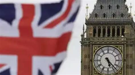 UK GDP growth logs by 0.7% in first quarter, tops G7 countries
