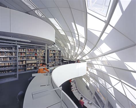 Gallery of Free University's Philology Library / Foster + Partners - 9