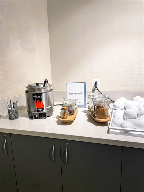 MCO Orlando Priority Pass Lounge Review- The Goofy 5