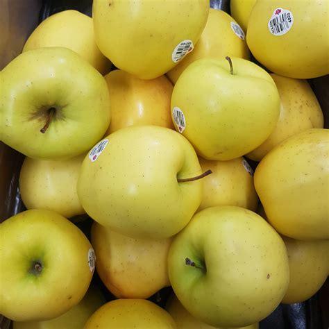 Golden Delicious Apples – Prairie Foods