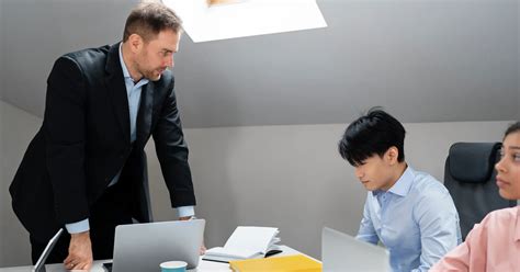 Vision Board: Visualisasi Tujuan untuk Hidup yang Lebih Terarah