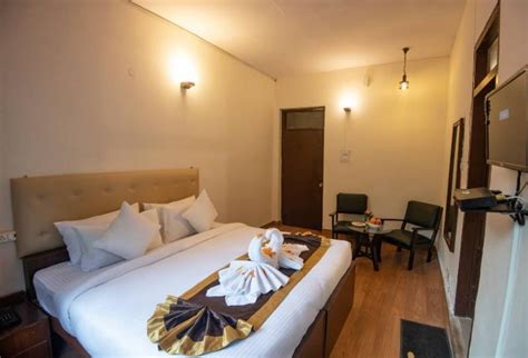 Hotel Langdale Manor located Mallital Nainital Uttarakhand