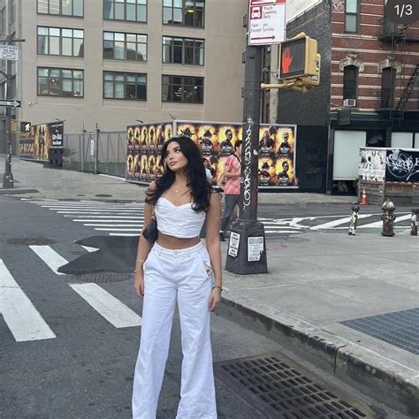 Wide leg white denim jeans from Zara. So cute. Worn... - Depop