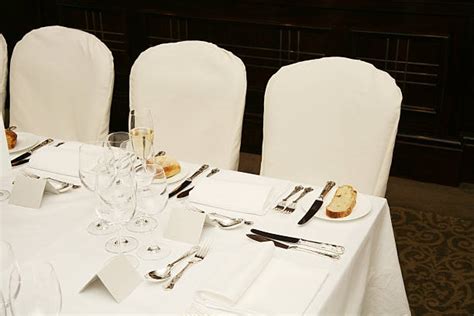 Restaurant Table Side 的图像结果