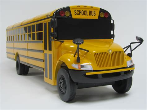 School Bus Model KiwiMill, 46% OFF | www.elevate.in