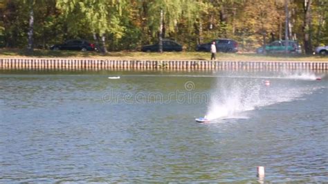 Radio-Controlled Model 的图像结果