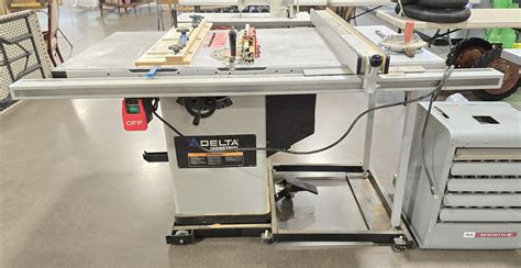 Lot - Delta Industrial Table Saw