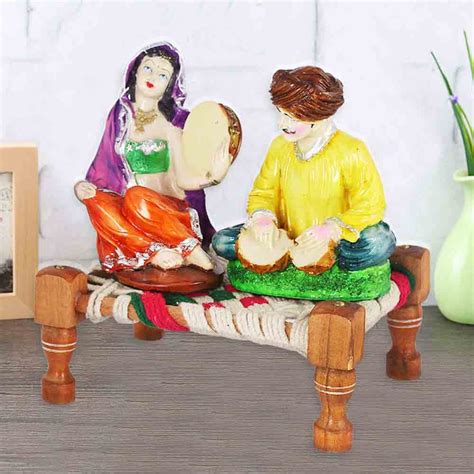 Decorative Rajasthani Couple Statue on Khaat Online | Call 8884243583 ...