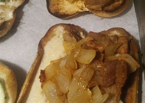Sautéed Onions Recipe by skunkmonkey101 - Cookpad