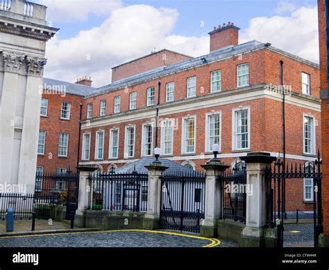 Entrance to Dublin Castle in Dublin the capital city of Ireland Stock Photo - Alamy - capital city of ireland