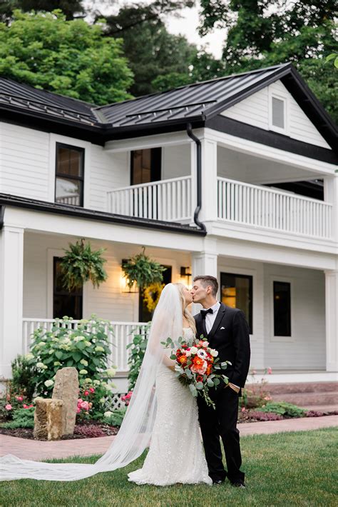 1840 Manor House | Akron, Ohio Wedding Venue - Ana Maria Photography