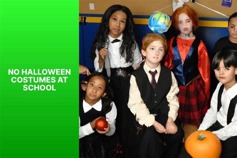 10 Solo Halloween Activities When You Have No Friends