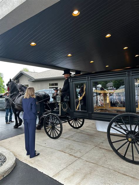 Pisarski Funeral Homes & Cremation Center | Stevens Point WI