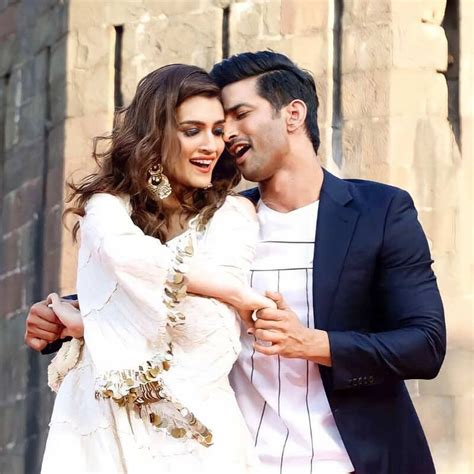 Kriti Sanon shares unseen pictures with Sushant Singh Rajput ahead of ...