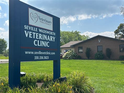About Us | Seville Wadsworth Veterinary Clinic