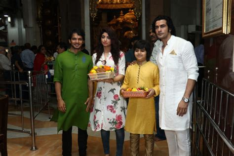 Uzair Basar Today News, Wiki, Affairs, Updates, Biodata, Phone Number ...