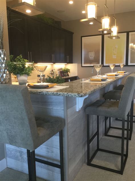 Love this basement bar! Click to take the full online tour of this ...