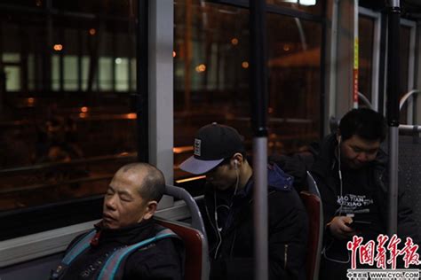 南京过江公交“一人一座”政策难执行
