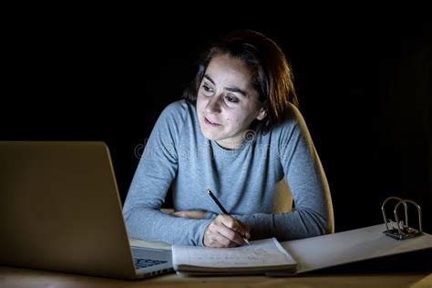 Overworked Student 的图像结果