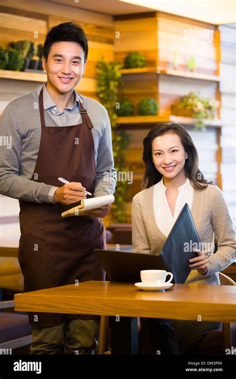 Waiter 的图像结果