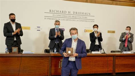 El artesano ubetense Paco Luis Martos recoge el Premio de las Artes de ...