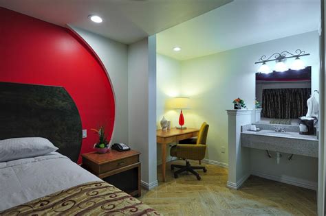 Romantic Inn & Suites - Photos