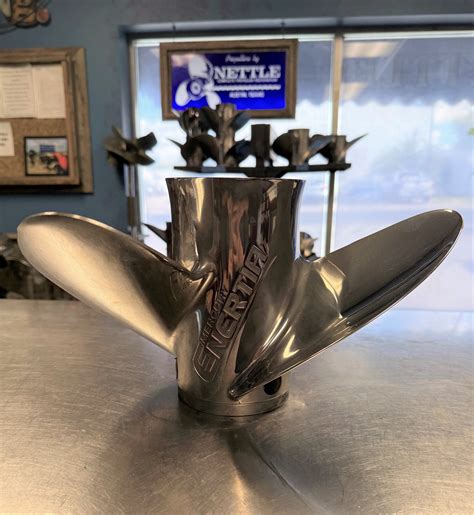 New Out of box Mercury Enertia Propeller 14.7x 16 Pitch RIGHT-HAND 48 ...