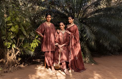 Handcrafted Clothing–Handcrafted Designer Indian Ethnic Wear