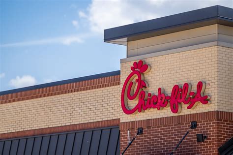 Chick-fil-A Celebrating Gay Couple’s Wedding Divides Customers - Newsweek