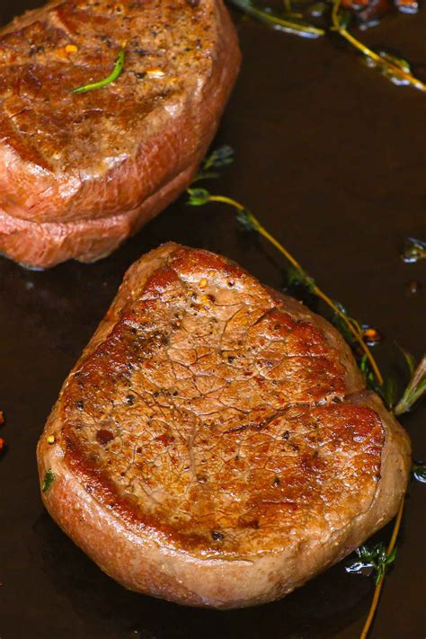 Pan Seared Filet Mignon (in a Cast Iron Skillet) - TipBuzz