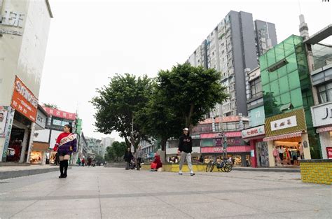 华丽变身！快来看，成都双流九江新城的步行街大变样啦 - 中国日报网