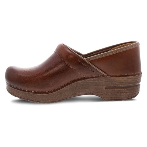 Healthcare Clogs | Free Ground Shipping – Dansko