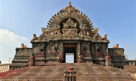 చిరంజీవి సినిమా సెట్‌లో అగ్నిప్ర‌మాదం | Fire Accident in Acharya ...