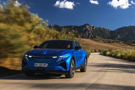 Essai Alpine A390 : ce nouveau crossover électrique est-il vraiment une « A110 à cinq places ...